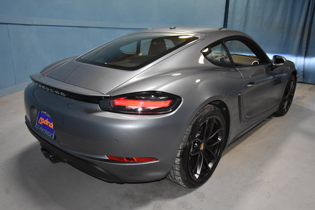 2025 Porsche 718 Cayman Style Edition Image 4 of 29