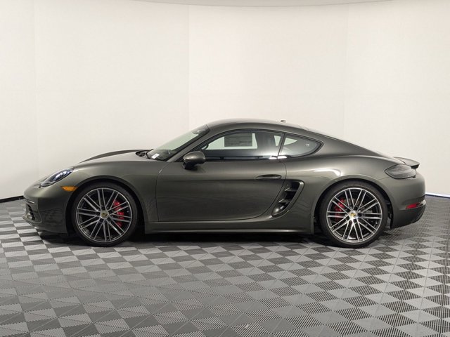 Vehicle image 9 of 25