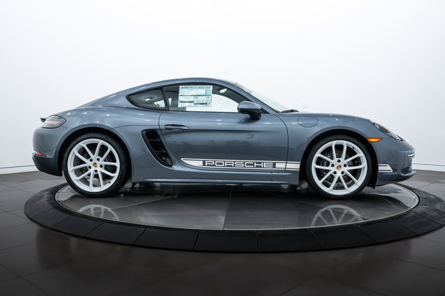 2025 Porsche 718 Cayman Style Edition Image 4 of 26