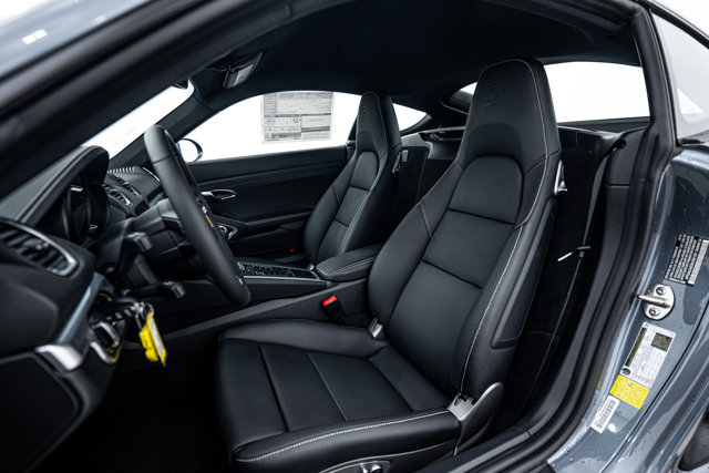 2025 Porsche 718 Cayman Style Edition Image 13 of 26