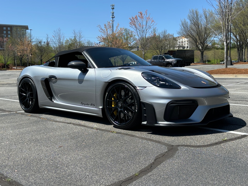 2025 Porsche 718 Spyder RS Image 4 of 25