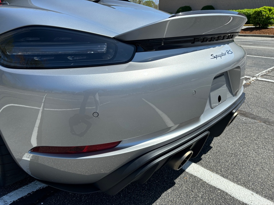 2025 Porsche 718 Spyder RS Image 9 of 25