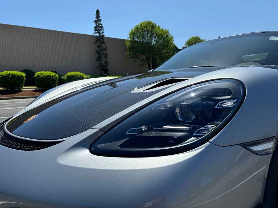 2025 Porsche 718 Spyder RS Image 19 of 25