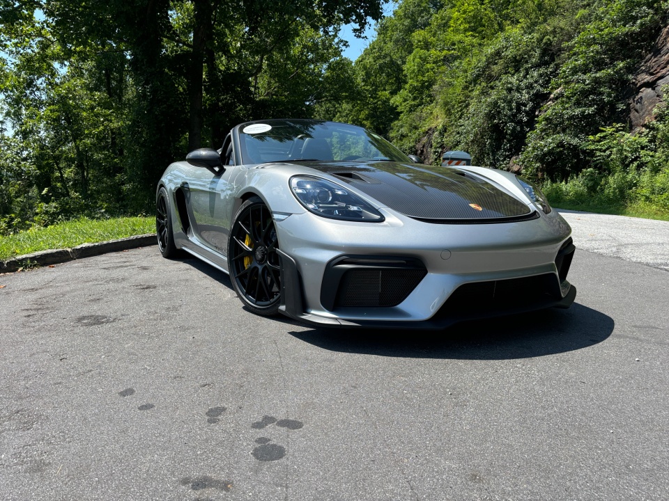 2025 Porsche 718 Spyder RS Image 5 of 25