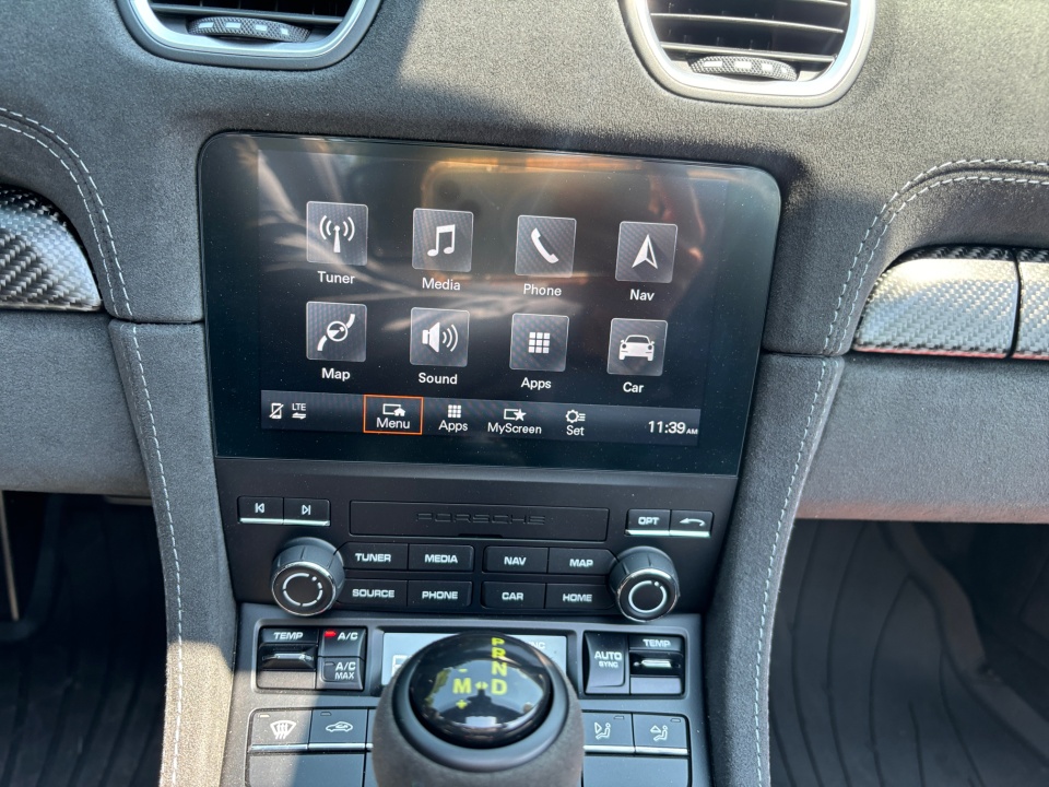 2025 Porsche 718 Spyder RS Image 14 of 25