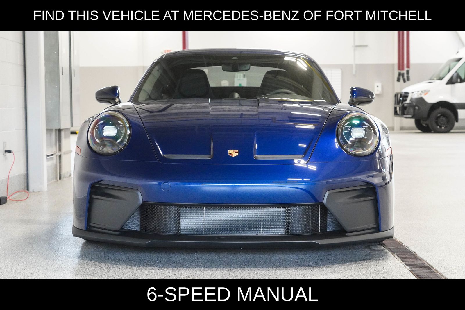 2025 Porsche 911 GT3 w/Touring Package Image 2 of 36