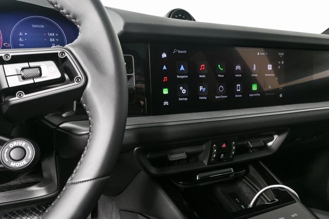 2025 Porsche Cayenne Base Image 32 of 38