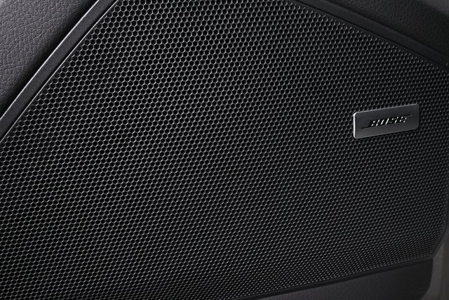 2025 Porsche Cayenne Base Image 29 of 38