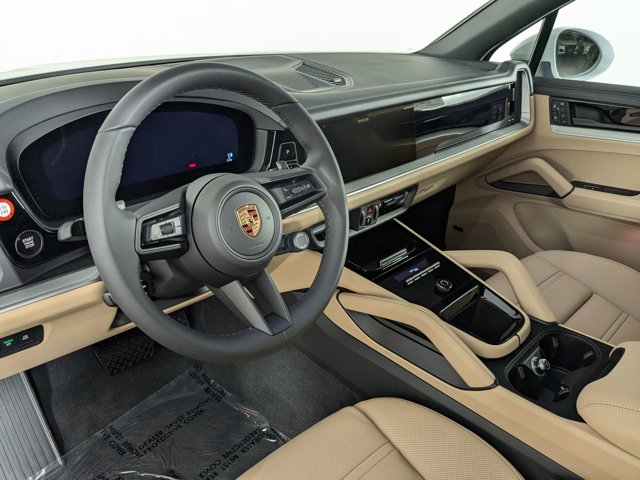 Vehicle image 14 of 25