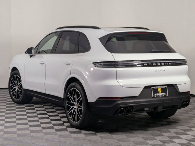 Vehicle image 7 of 25