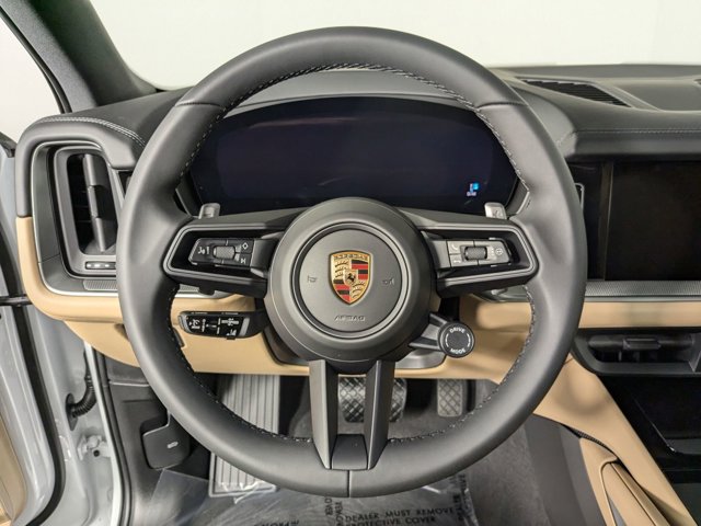 Vehicle image 22 of 25