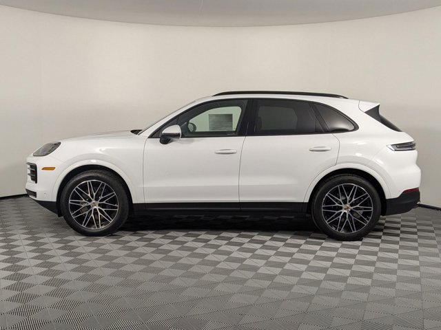 Vehicle image 8 of 25