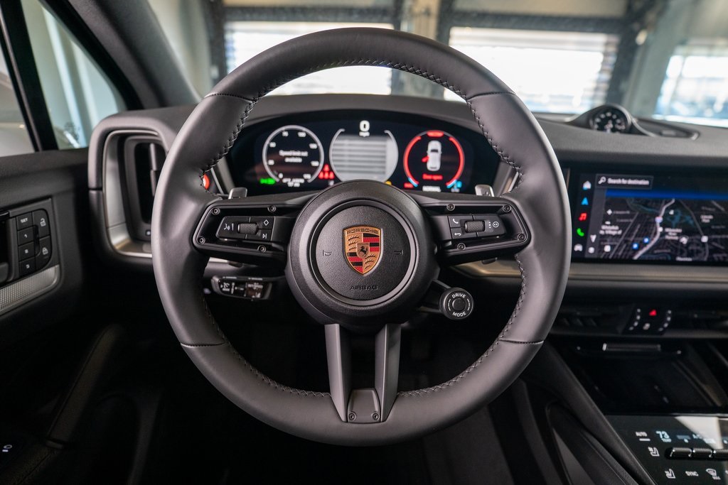 Vehicle image 36 of 46