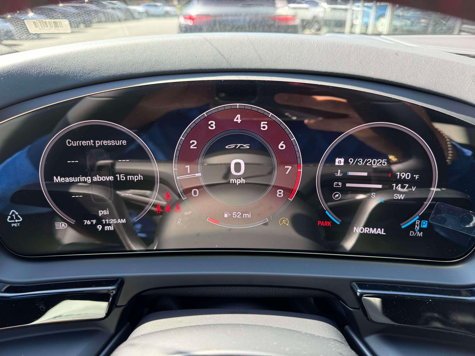 2025 Porsche Cayenne GTS Image 18 of 25