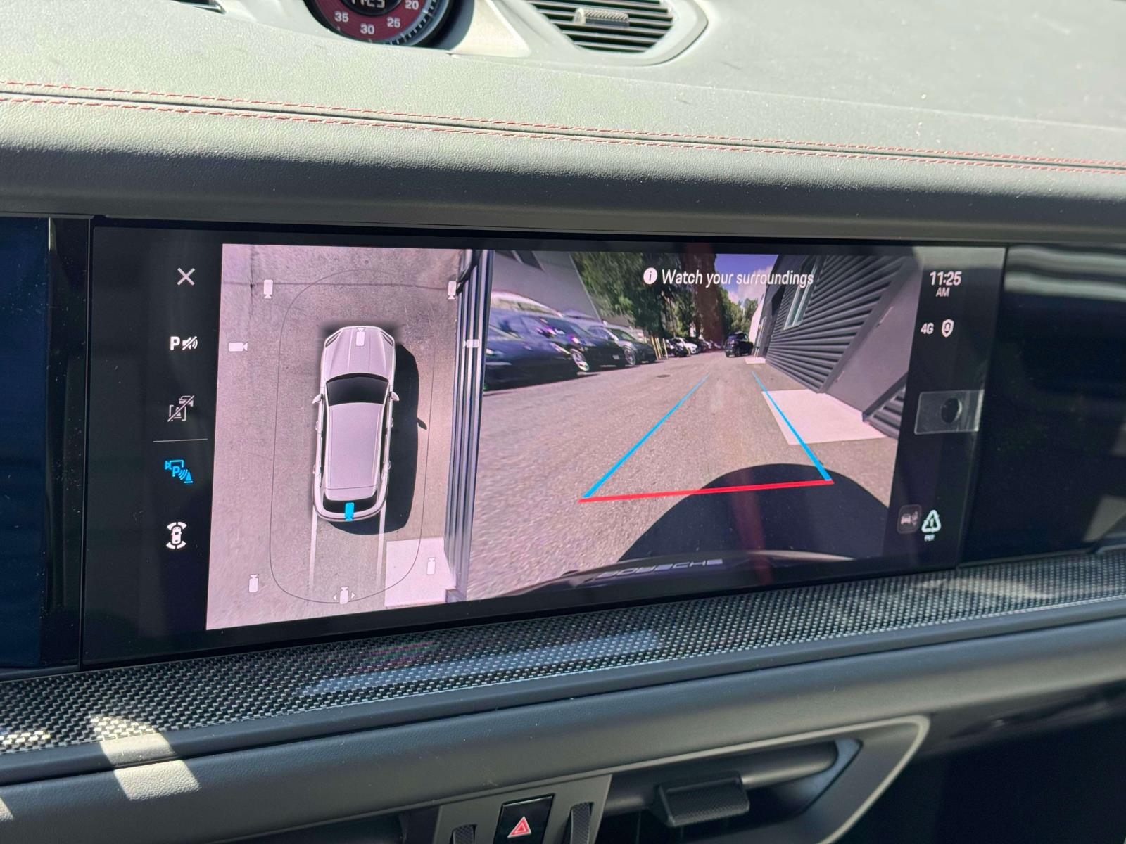 2025 Porsche Cayenne GTS Image 21 of 25