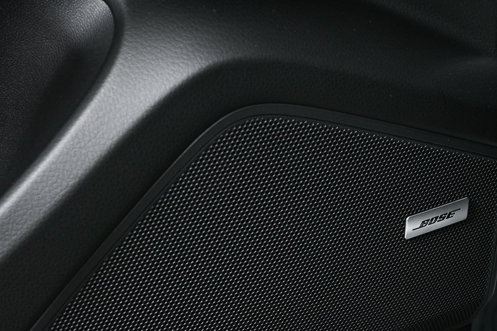 2025 Porsche Cayenne Base Image 32 of 39