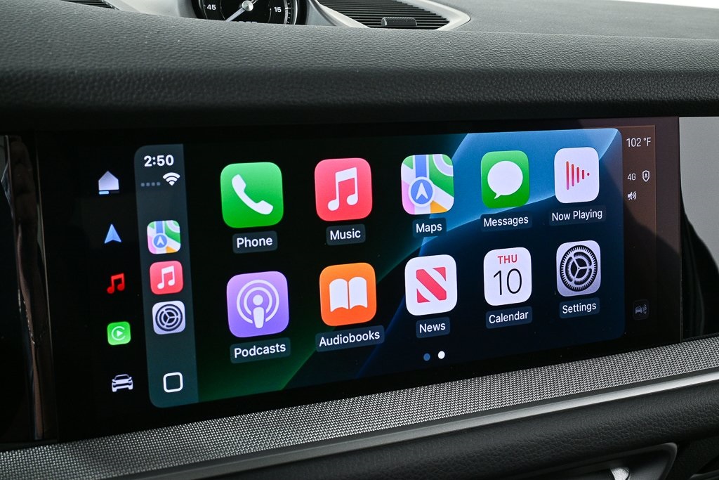 2025 Porsche Cayenne Base Image 35 of 39