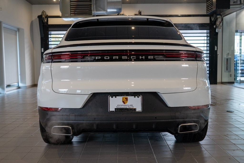 Vehicle image 6 of 42