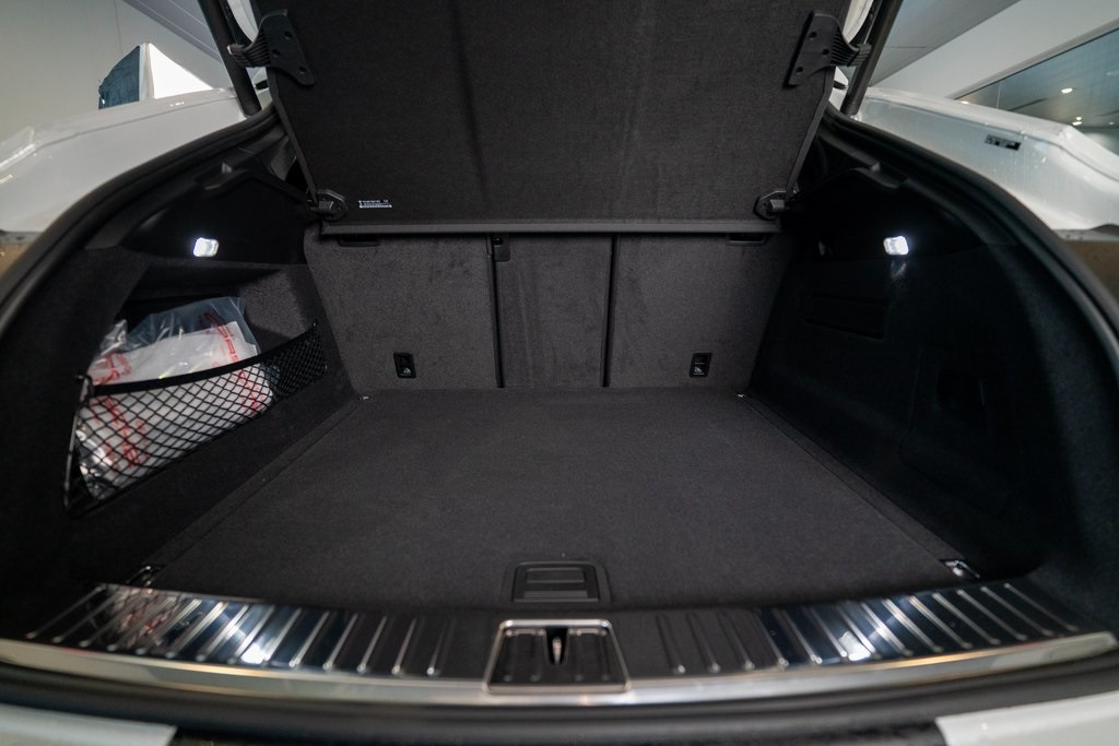 Vehicle image 41 of 42