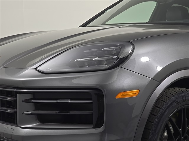 2025 Porsche Cayenne E-Hybrid Base Image 26 of 29