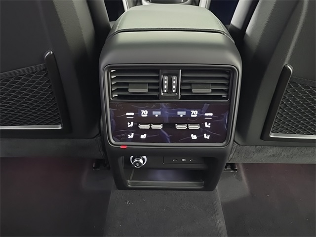 2025 Porsche Cayenne E-Hybrid Base Image 20 of 29