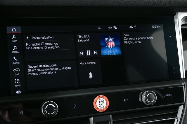 2025 Porsche Macan Base Image 29 of 39