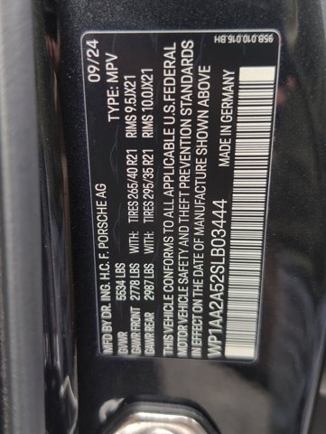 2025 Porsche Macan Base Image 27 of 34