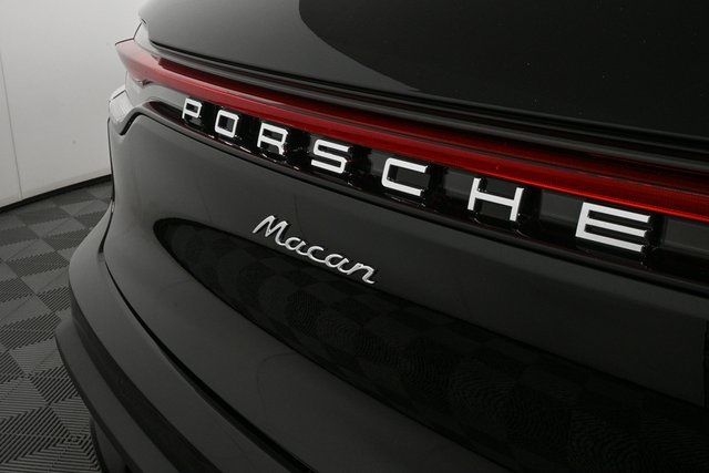 2025 Porsche Macan Base Image 40 of 40