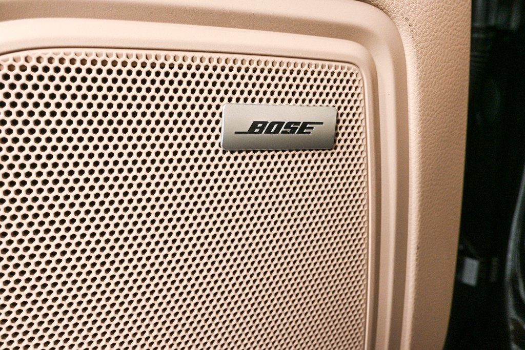 2025 Porsche Macan Base Image 38 of 39