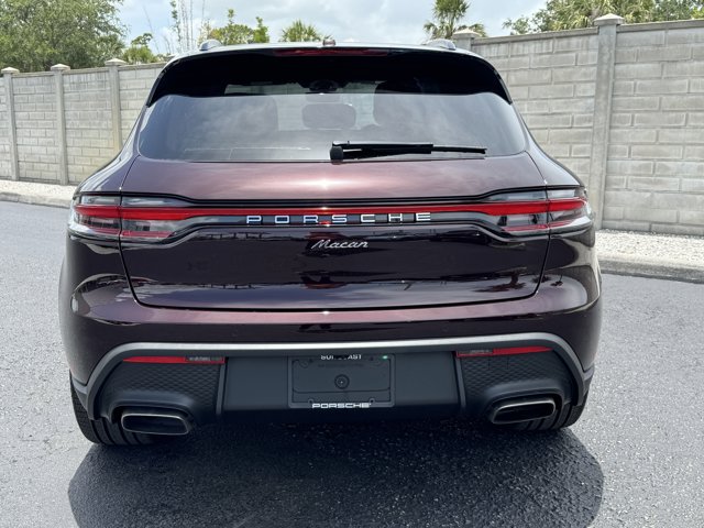 2025 Porsche Macan Base Image 6 of 40