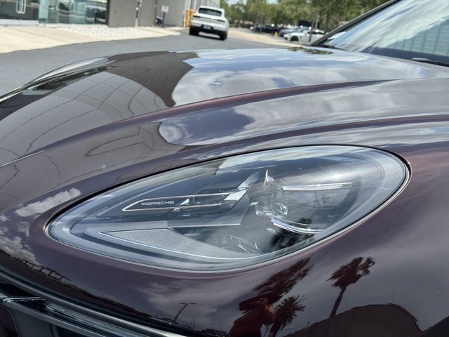 2025 Porsche Macan Base Image 34 of 40