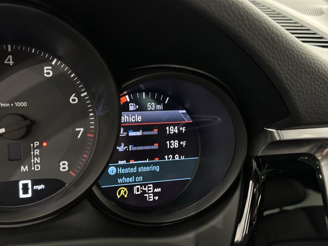 2025 Porsche Macan Base Image 32 of 62