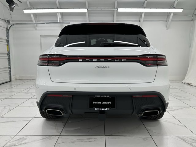 2025 Porsche Macan Base Image 9 of 62