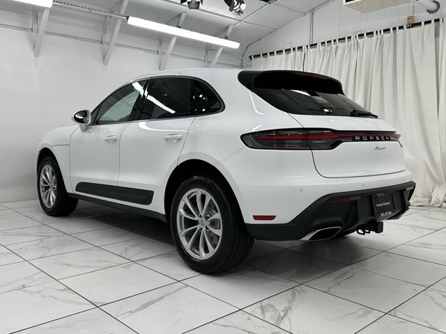 2025 Porsche Macan Base Image 12 of 62