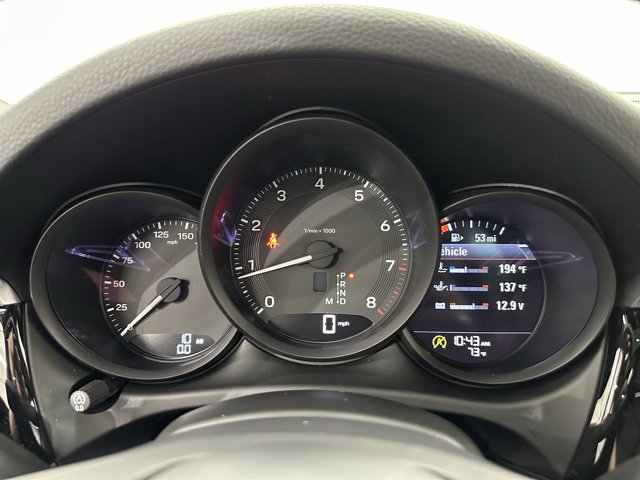 2025 Porsche Macan Base Image 31 of 62