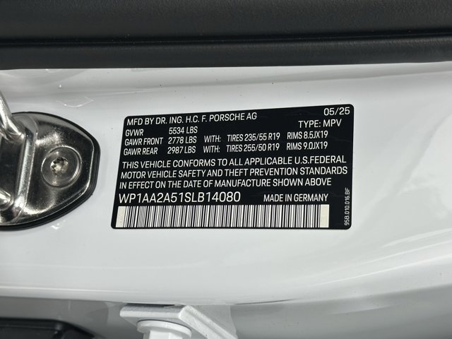 2025 Porsche Macan Base Image 49 of 62