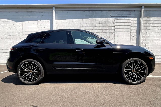 Vehicle image 3 of 15