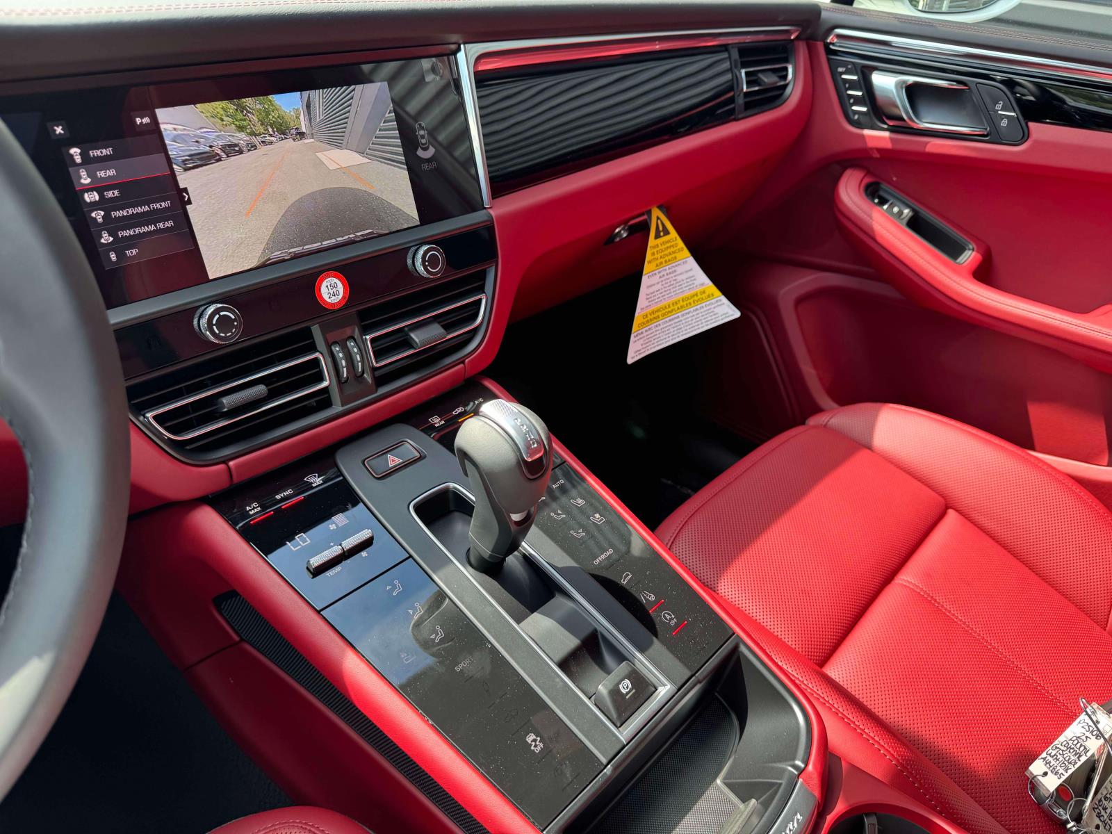 2025 Porsche Macan Base Image 24 of 25