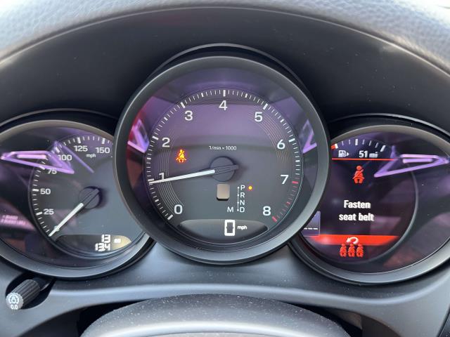 2025 Porsche Macan Base Image 16 of 25