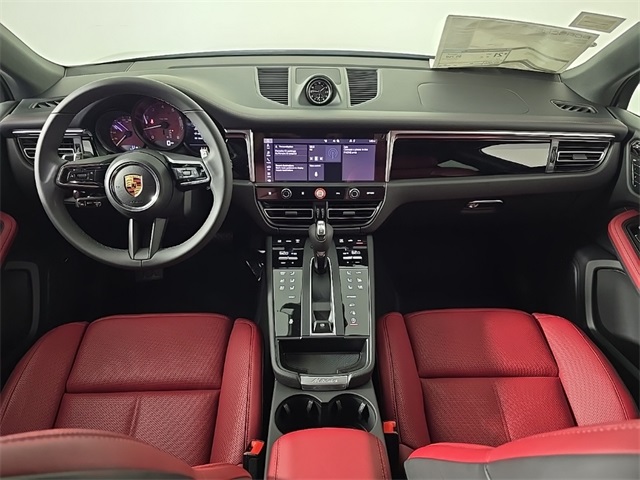 2025 Porsche Macan Base Image 14 of 28