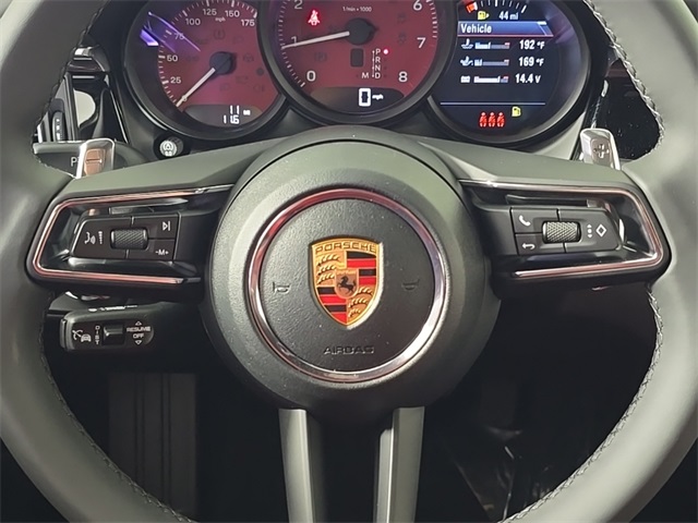 2025 Porsche Macan Base Image 15 of 28