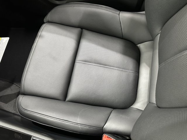 2025 Porsche Macan Base Image 56 of 60