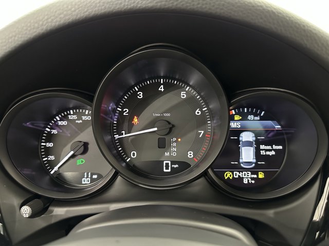 2025 Porsche Macan Base Image 29 of 60