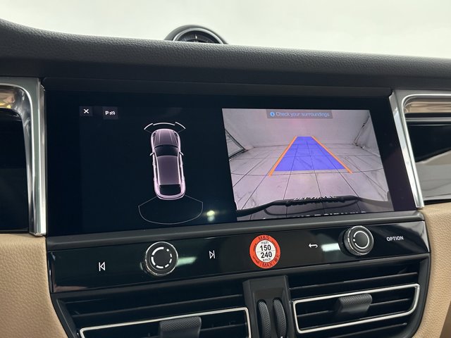 2025 Porsche Macan Base Image 30 of 61