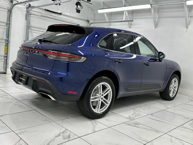 2025 Porsche Macan Base Image 7 of 61
