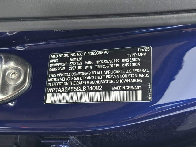 2025 Porsche Macan Base Image 48 of 61