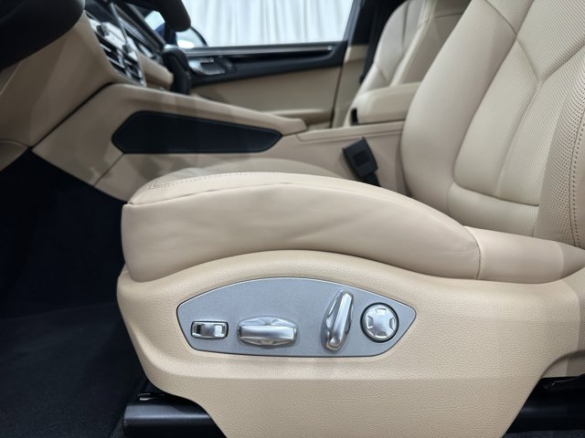 2025 Porsche Macan Base Image 55 of 61