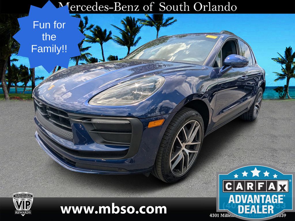 2025 Porsche Macan Base Image 1 of 25