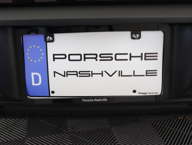 2025 Porsche Macan Electric 4S Image 17 of 37