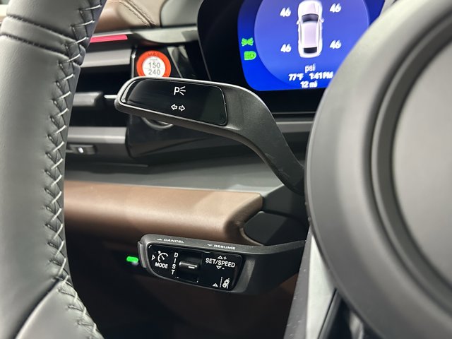 2025 Porsche Macan Electric Turbo Image 61 of 73